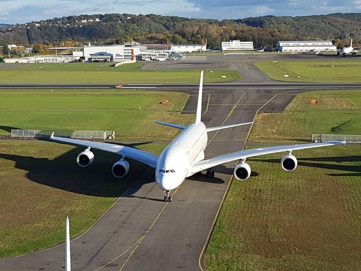 해체 직전 A380