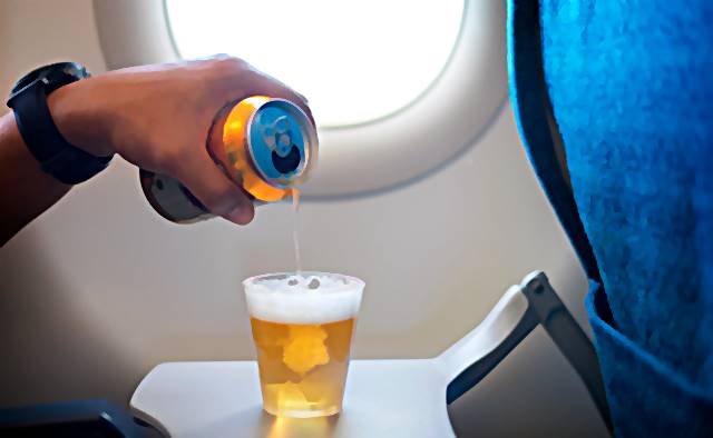 alcohol-in-flight.jpg