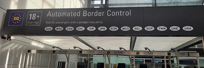 파일:Germany automated border control.jpg