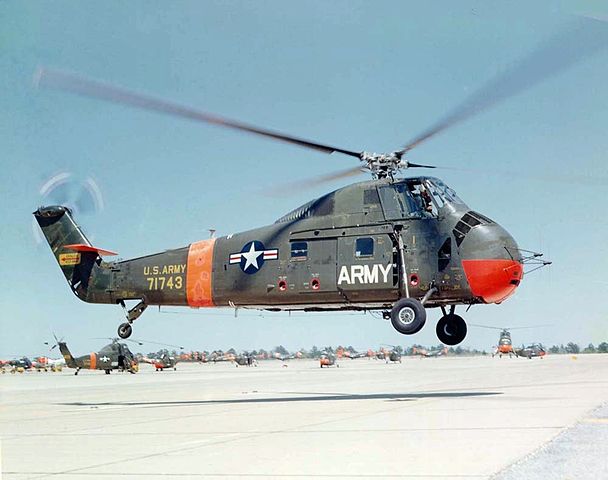 608px-Sikorsky S-58 landing